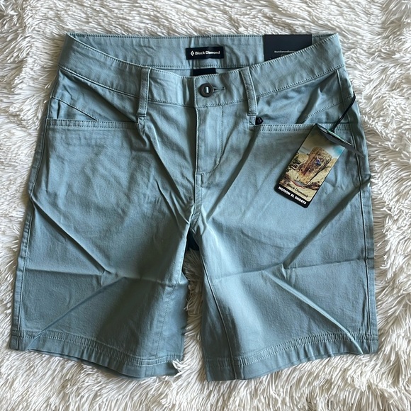 Black Diamond Climbing Hiking NOTION SHORT - size 4 - Picture 1 of 10